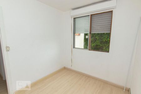 Quarto 1 de apartamento para alugar com 2 quartos, 50m² em Jardim Itu, Porto Alegre