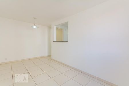 Sala de apartamento à venda com 2 quartos, 50m² em Vila Noêmia, Santo André