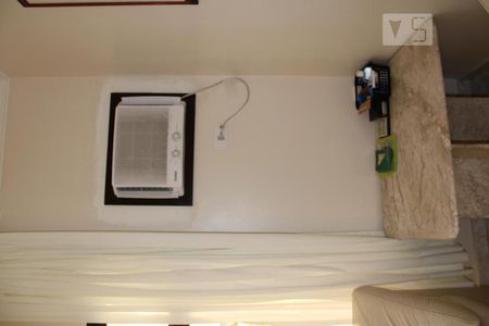 Sala de Estar detalhe de casa para alugar com 3 quartos, 230m² em Vila Julia, Guarujá