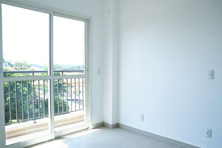 Quarto Suíte 1 de apartamento para alugar com 2 quartos, 70m² em Granja Viana, Cotia