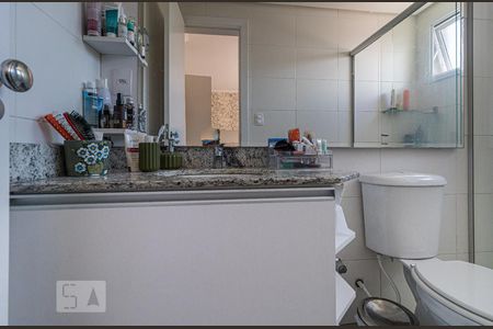 Banheiro da Suíte de apartamento para alugar com 2 quartos, 74m² em Jardim Itu Sabará, Porto Alegre