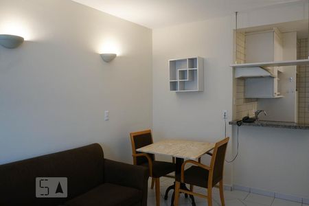 Sala de kitnet/studio para alugar com 1 quarto, 64m² em Perdizes, São Paulo