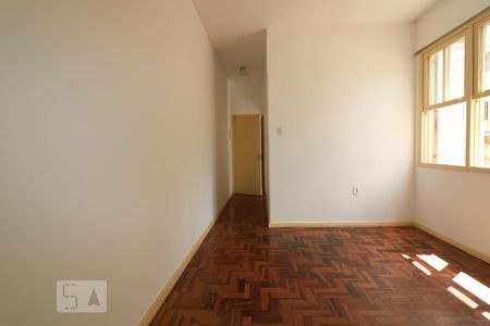 Quarto 1 de apartamento para alugar com 1 quarto, 47m² em Petrópolis, Porto Alegre