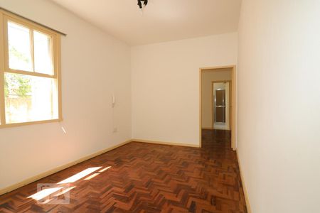 Sala de apartamento para alugar com 1 quarto, 47m² em Petrópolis, Porto Alegre