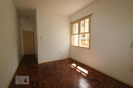 Sala de apartamento para alugar com 1 quarto, 47m² em Petrópolis, Porto Alegre