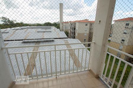 Varanda Sala de apartamento à venda com 3 quartos, 68m² em Humaitá, Porto Alegre