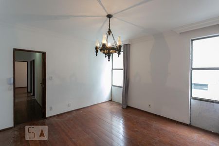 Sala de apartamento para alugar com 3 quartos, 127m² em Sagrada Família, Belo Horizonte