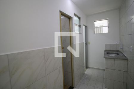 Cozinha de casa para alugar com 1 quarto, 25m² em Ramos, Rio de Janeiro