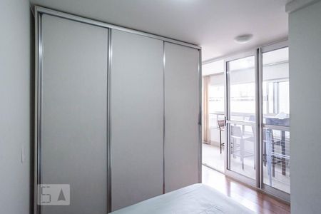 Quarto de apartamento para alugar com 1 quarto, 37m² em Lourdes, Belo Horizonte