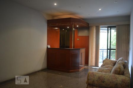 Sala de Estar de apartamento à venda com 3 quartos, 140m² em Jardim Carioca, Rio de Janeiro