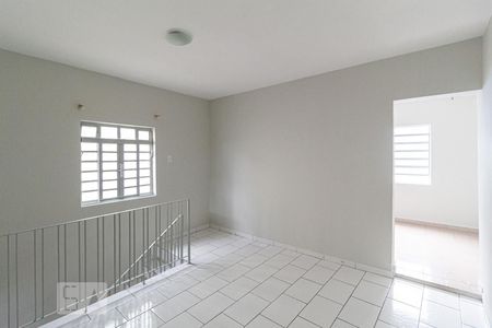 Sala 2 de casa para alugar com 4 quartos, 200m² em Bela Vista, Osasco