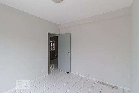 Sala 3 de casa para alugar com 4 quartos, 200m² em Bela Vista, Osasco