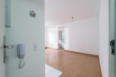 Entrada de apartamento para alugar com 2 quartos, 45m² em Cambuci, São Paulo