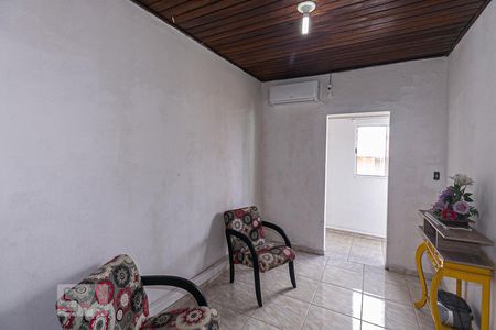 Sala de casa à venda com 1 quarto, 60m² em Coronel Aparício Borges, Porto Alegre