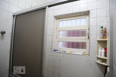 Banheiro suite de casa para alugar com 2 quartos, 134m² em Vila Tupi, Praia Grande