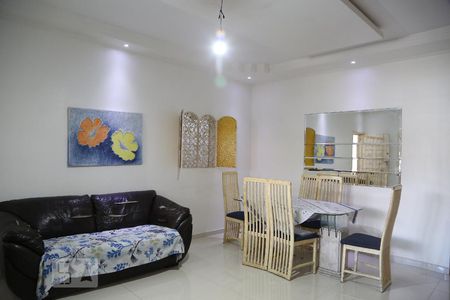 Sala de casa para alugar com 2 quartos, 134m² em Vila Tupi, Praia Grande