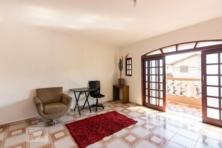 Sala de casa para alugar com 3 quartos, 260m² em Cidade das Flores, Osasco