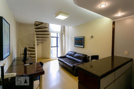 Sala de apartamento para alugar com 1 quarto, 42m² em Funcionários, Belo Horizonte