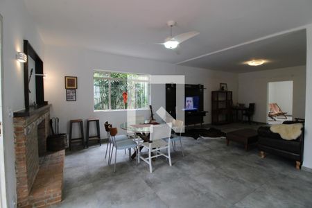 Sala 2 de casa para alugar com 5 quartos, 300m² em Jardim Marajoara, São Paulo