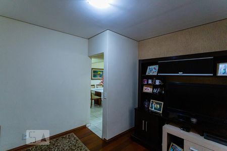 Casa para alugar com 5 quartos, 400m² em Sagrada Família, Belo Horizonte