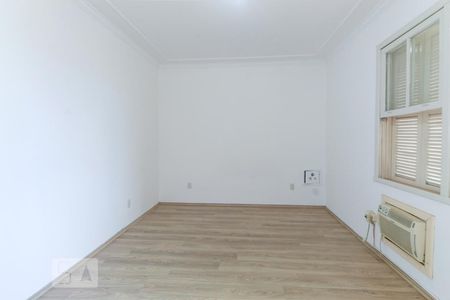 Quarto 1 de apartamento para alugar com 2 quartos, 96m² em Farroupilha, Porto Alegre