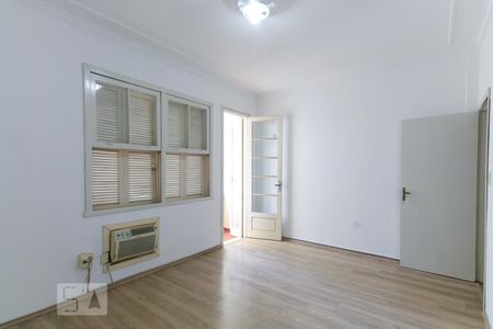 Quarto 1 de apartamento para alugar com 2 quartos, 96m² em Farroupilha, Porto Alegre