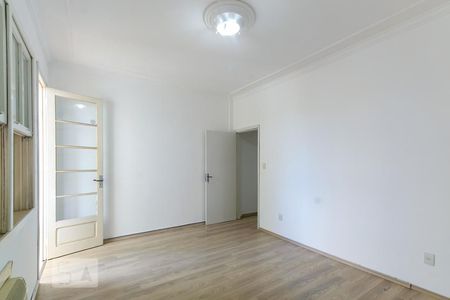 Quarto 1 de apartamento para alugar com 2 quartos, 96m² em Farroupilha, Porto Alegre