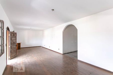 Sala de casa para alugar com 4 quartos, 500m² em Santa Monica, Belo Horizonte