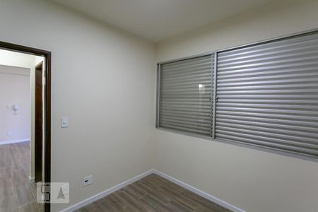 Quarto de apartamento à venda com 1 quarto, 49m² em Funcionários, Belo Horizonte