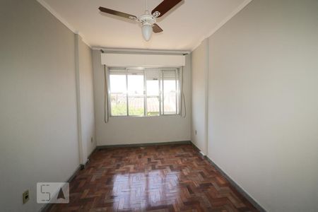 Quarto 1 de apartamento para alugar com 2 quartos, 65m² em Sarandi, Porto Alegre