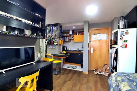 Sala de apartamento para alugar com 1 quarto, 44m² em Centro, Santo André