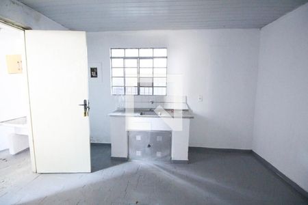 Sala / Cozinha de casa para alugar com 1 quarto, 40m² em Jardim Marisa, São Paulo