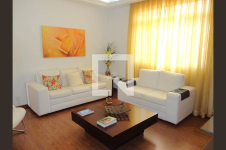 Apartamento à venda com 3 quartos, 105m² em Santa Lúcia, Belo Horizonte