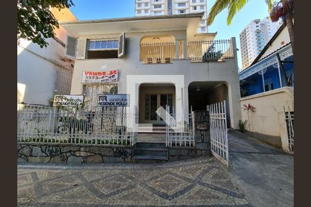 Casa à venda com 4 quartos, 271m² em Boa Viagem, Belo Horizonte