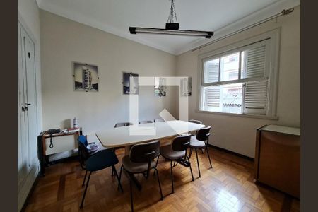 Casa à venda com 4 quartos, 271m² em Boa Viagem, Belo Horizonte