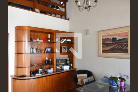 Casa à venda com 3 quartos, 310m² em Santa Lúcia, Belo Horizonte