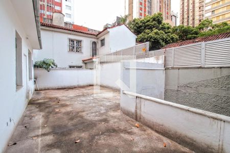 Casa à venda com 2 quartos, 200m² em Lourdes, Belo Horizonte