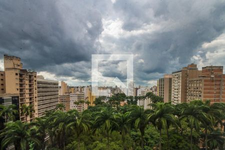 Vista da Sala de apartamento à venda com 3 quartos, 144m² em Centro, Campinas