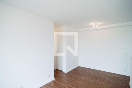 Sala de apartamento para alugar com 1 quarto, 60m² em Vila Isa, São Paulo