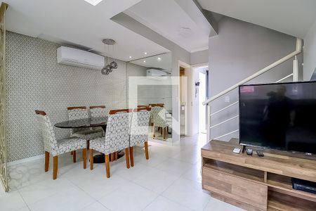 Sala de casa de condomínio à venda com 3 quartos, 155m² em Marechal Rondon, Canoas