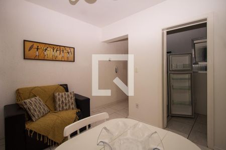 Sala de kitnet/studio para alugar com 1 quarto, 31m² em Centro Histórico, Porto Alegre