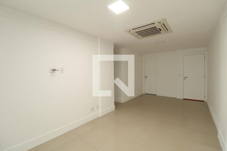 Sala de apartamento para alugar com 3 quartos, 90m² em Recreio dos Bandeirantes, Rio de Janeiro