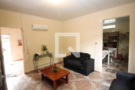 Sala 2 de casa à venda com 4 quartos, 71m² em Cavalhada, Porto Alegre