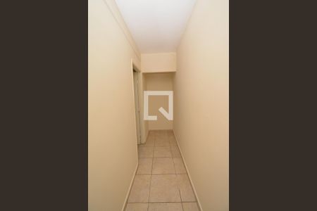 Corredor de casa para alugar com 1 quarto, 55m² em Jardim Palmira, Guarulhos