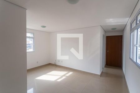 Sala de apartamento para alugar com 3 quartos, 88m² em Paraíso, Belo Horizonte