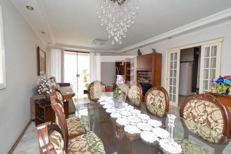 Sala de casa para alugar com 4 quartos, 340m² em Jardim Maia, Guarulhos