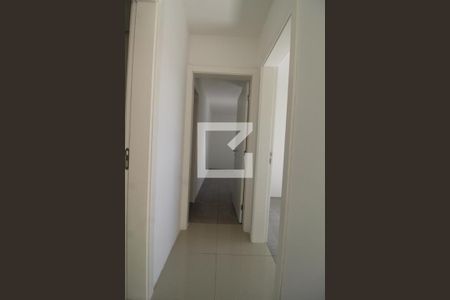 Corredor de apartamento à venda com 2 quartos, 48m² em Marechal Rondon, Canoas