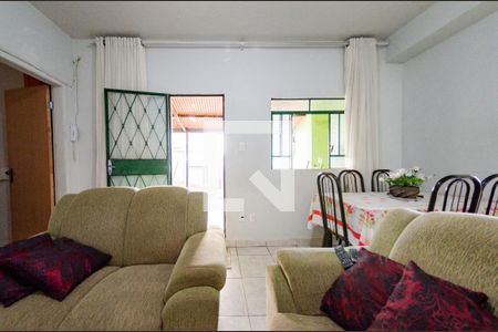 Sala de casa à venda com 3 quartos, 190m² em Engenho Nogueira, Belo Horizonte