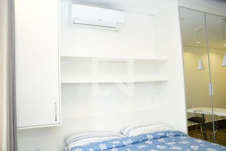 Quarto - Armários de kitnet/studio para alugar com 1 quarto, 27m² em Granja Viana, Cotia