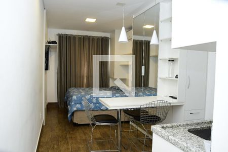 Quarto de kitnet/studio para alugar com 1 quarto, 27m² em Granja Viana, Cotia